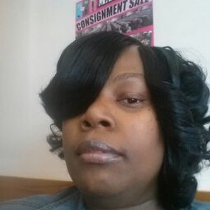 Meet your Posher, Khadija